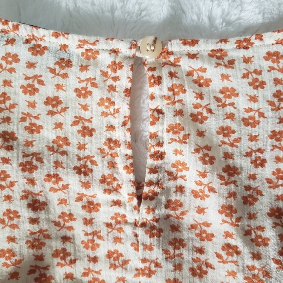 Madewell Ruffle-Yoke Prairie Top in Cutout Blooms, Size Small - Picture 9 of 16